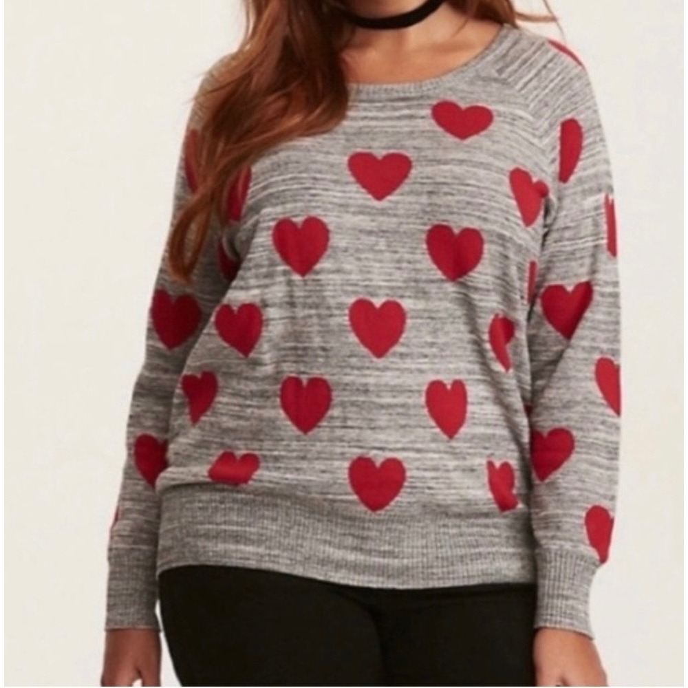 Torrid Womens Grey Red Hearts Long Sleeve Pullover Sweater Size 2 Valentines EUC